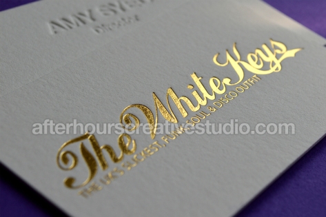 gold-foil-debossed-business-card
